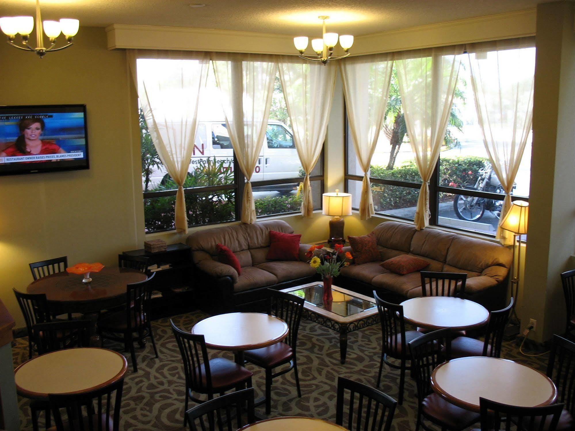 Quality Inn Palm Beach International Airport West Palm Beach Exterior photo