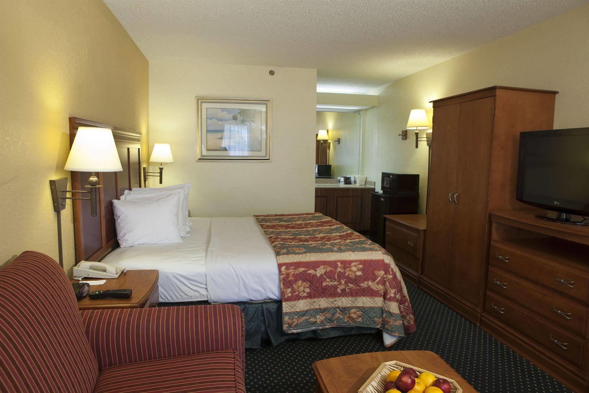 Quality Inn Palm Beach International Airport West Palm Beach Exterior photo